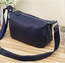 Nice black Genuine leather crossbody! Great Christmas presen