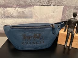 Coach Warren Men's Pebbled Leather Embossed Logo Belt Bag Wa