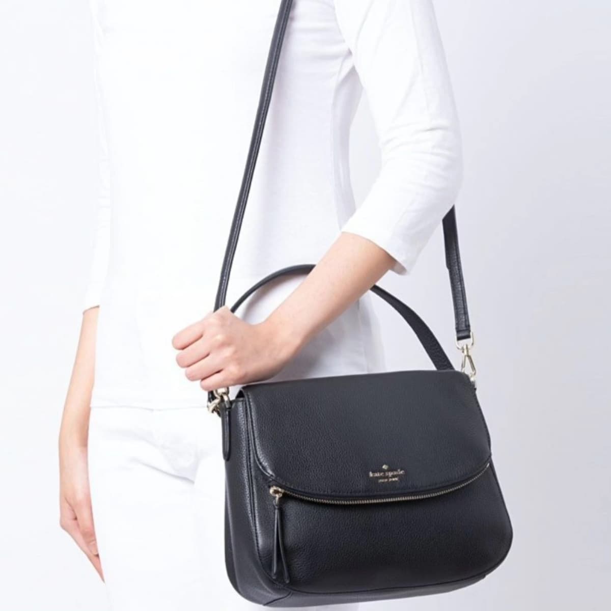 Im Waffling this Kate Spade Bag. $4.00, Got to my Facebook p