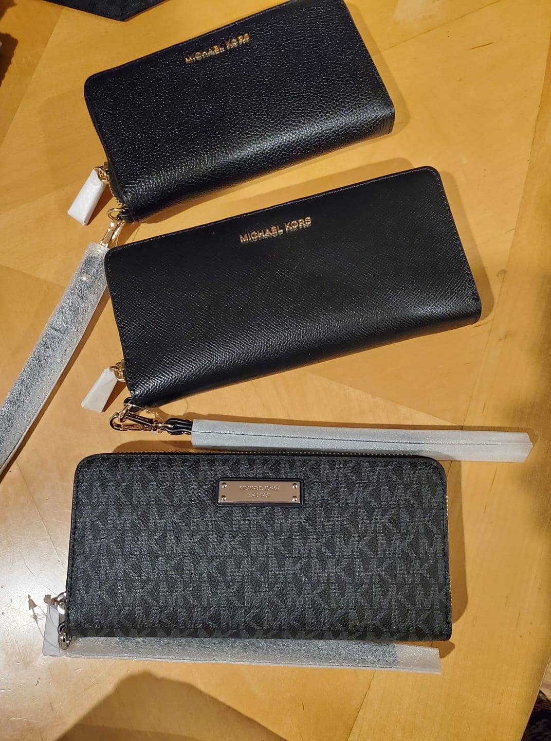 Michael Kors Wristlet ❤️❤️