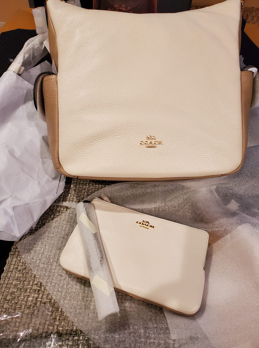 New arrivals!! ❤️❤️ Coach!! Get the bundle or buy it separat