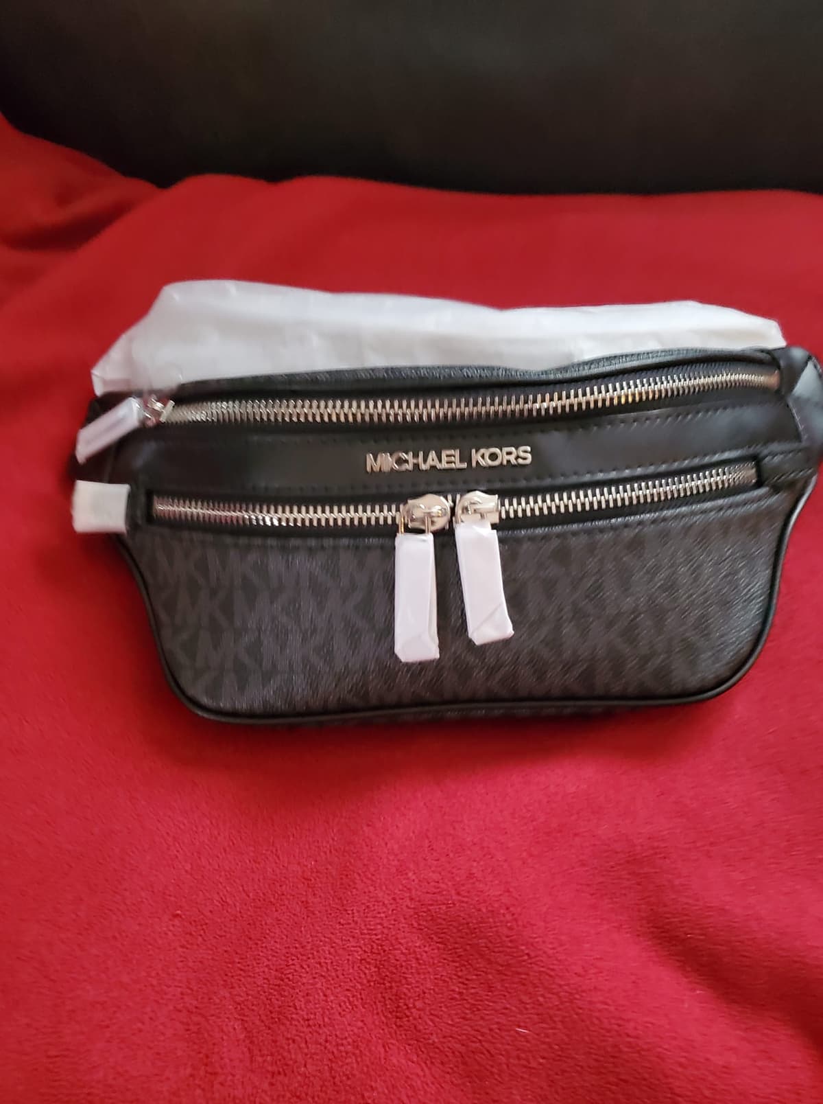 New arrival... Michael Kors waist bag ❤️