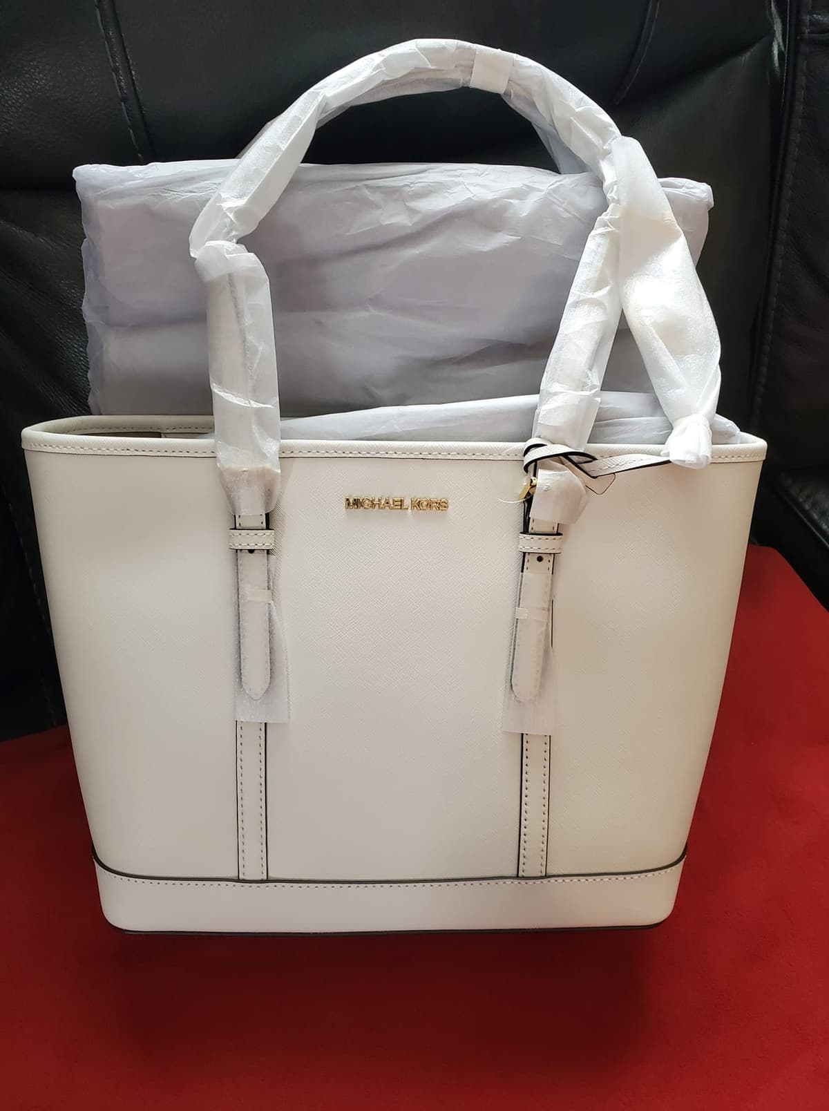 Beautiful Michael Kors bag in Optic White